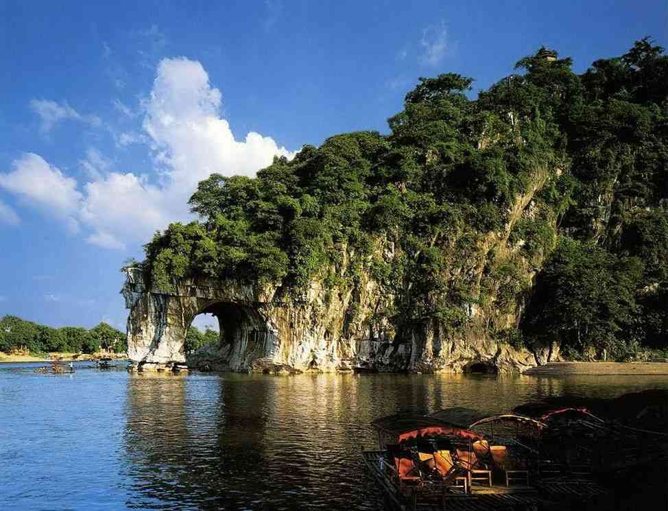 我想去桂林，我想去漓江行舟山水间，这个五一，我和桂林有个约会
