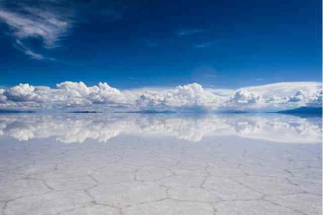 乌尤尼在哪？乌尤尼盐湖才是真正的“天空之境”？