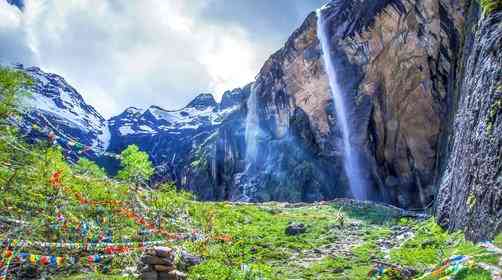 卡瓦博格峰为什么禁登？梅里雪山徒步景色如何？