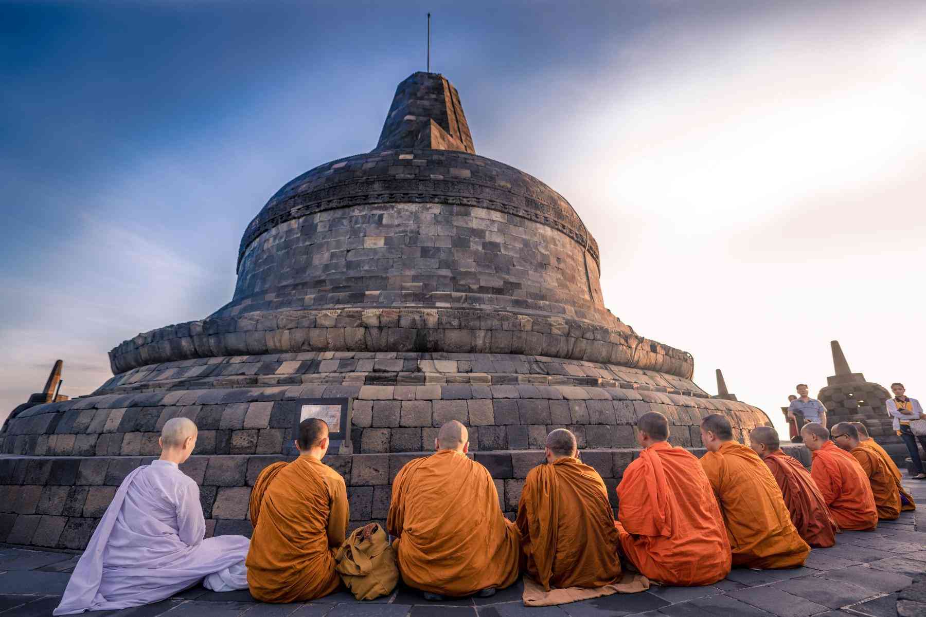 婆罗浮屠之旅，探访印尼的“金字塔”