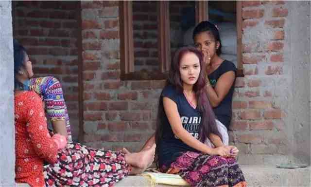 尼泊尔少女的一妻多夫制度