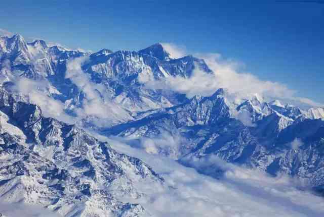 世界上14座8000米以上雪山，这个国家占了8座