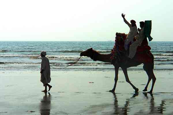 巴基斯坦十大景点：克利夫顿海滩