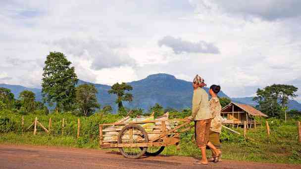 去老挝旅游，买什么？