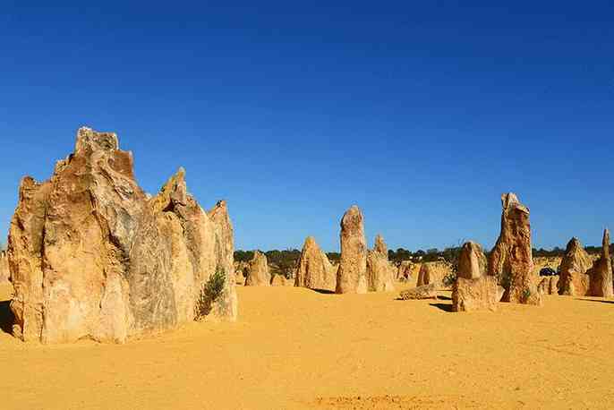 澳洲有个史前怪石阵，距今三万年寸草不生宛如迷宫