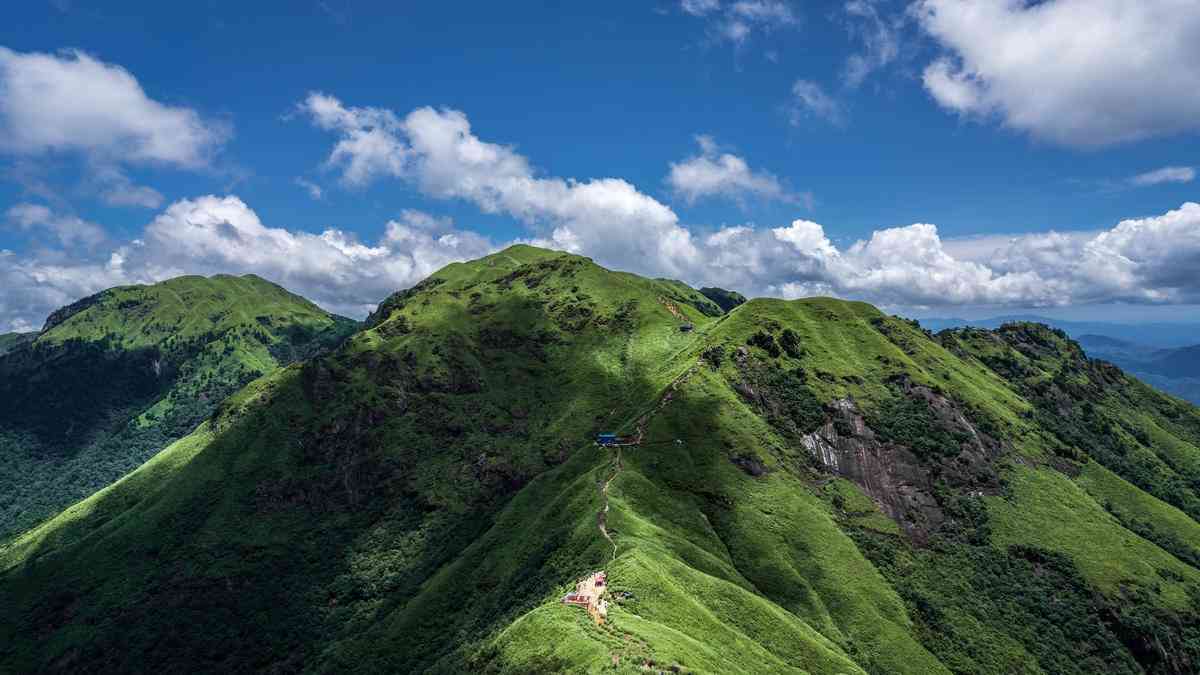 这辈子你为武功山“拼过命”吗？ 如果没有就来感受一下武功山徒步吧