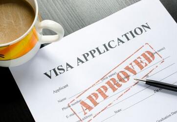 韩国旅游签证能共用一个资产申请吗？