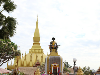 办理老挝签证，提供的照片应满足哪些要求？