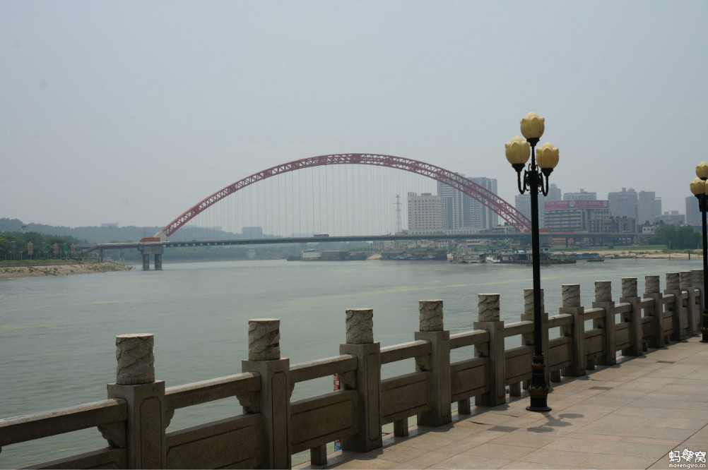 晴川桥