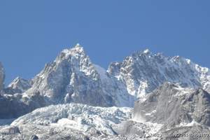 昆明、石林、大理、丽江玉龙雪山、虎跳峡香格里拉豪华大巴7日游