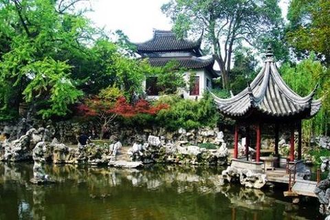 <狮子林-水上游-寒山寺-平江路1日游>赏园林，乘游船