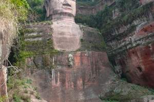 秦皇岛到峨眉山旅游 成都 九寨沟 峨眉山 乐山双飞八日纯玩