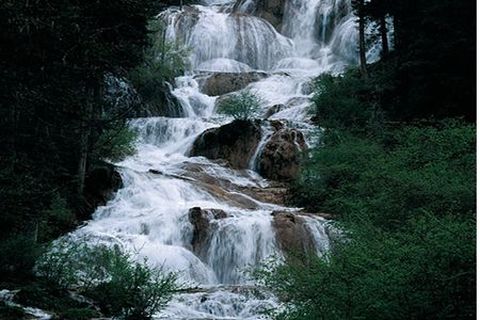 <成都-九寨沟-黄龙双飞5日游>自费全含，五大赠送，成都住宿升级