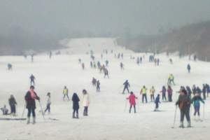 石家庄冬天旅行社团购秦皇古道滑雪一日游